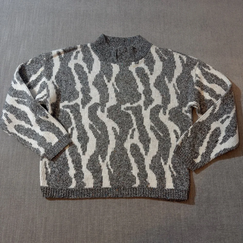 Croquet Club‎ Abstract Print Mock Neck Sweater Women's Small Gray White
